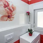 Kate וילה טרוגיר