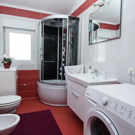 Kate * トロギール